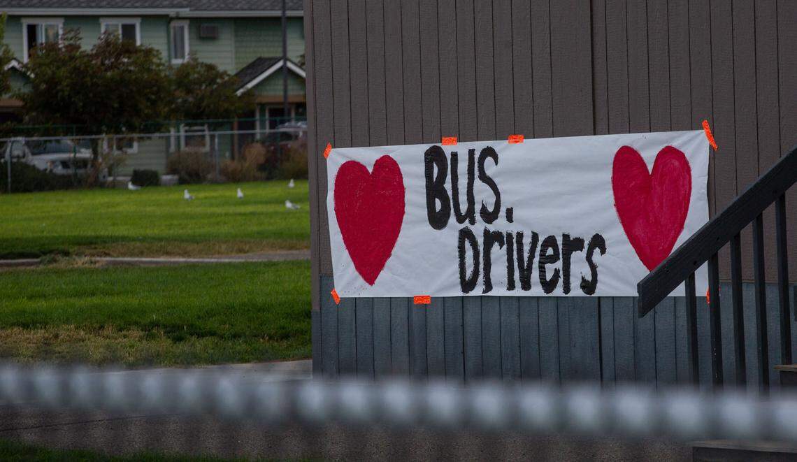Encouraging signs were posted Monday for Pasco school bus drivers as they dropped off kids.