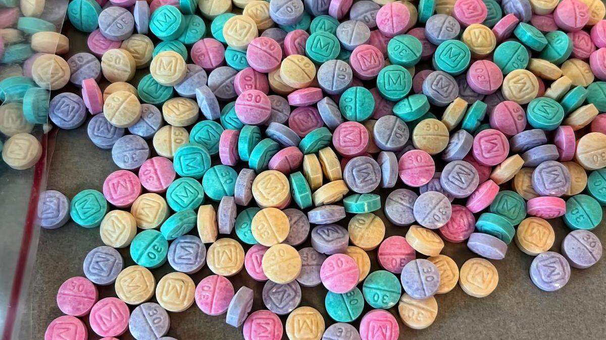 Rainbow fentanyl pills