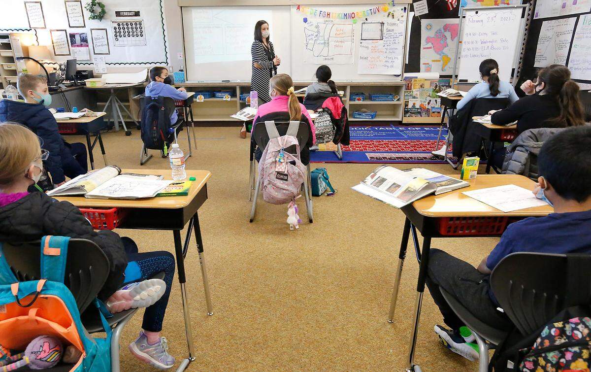 A fourth-grade class at McClintock STEM Elementary in Pasco last school year.