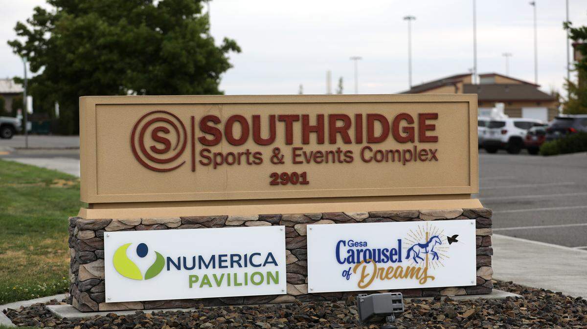 The Southridge Sports and Events Complex is a 52-acre development at 2901 Southridge Boulevard in Kennewick It is adjacent to Highway 395 between West 27th Avenue and Hildebrand Boulevard.