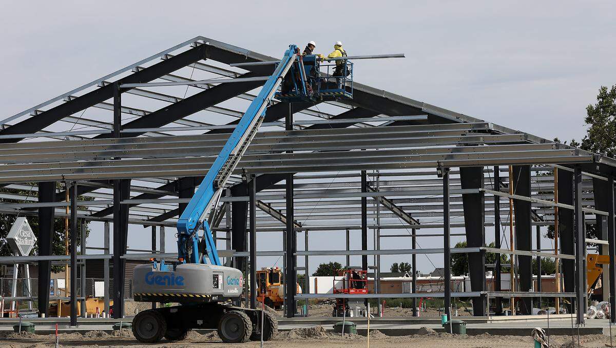 Summer’s Huib of Pasco is starting to take shape outside Gesa Stadium in west Kennewick.