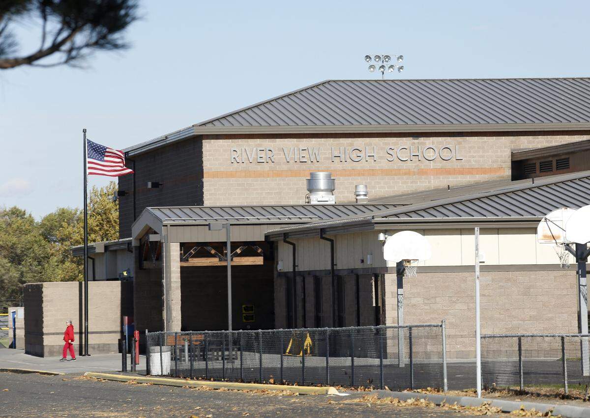 River View High School in Finley