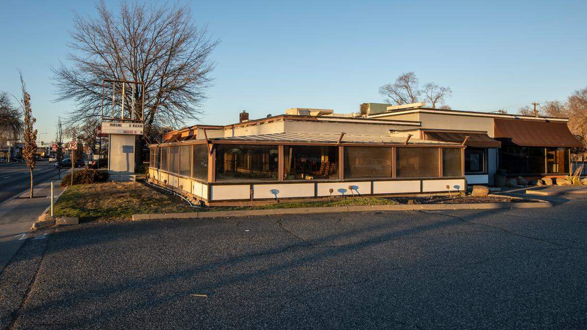 Exclusive | Long-vacant Richland Red Robin may soon be rubble. 2 restaurants may replace it