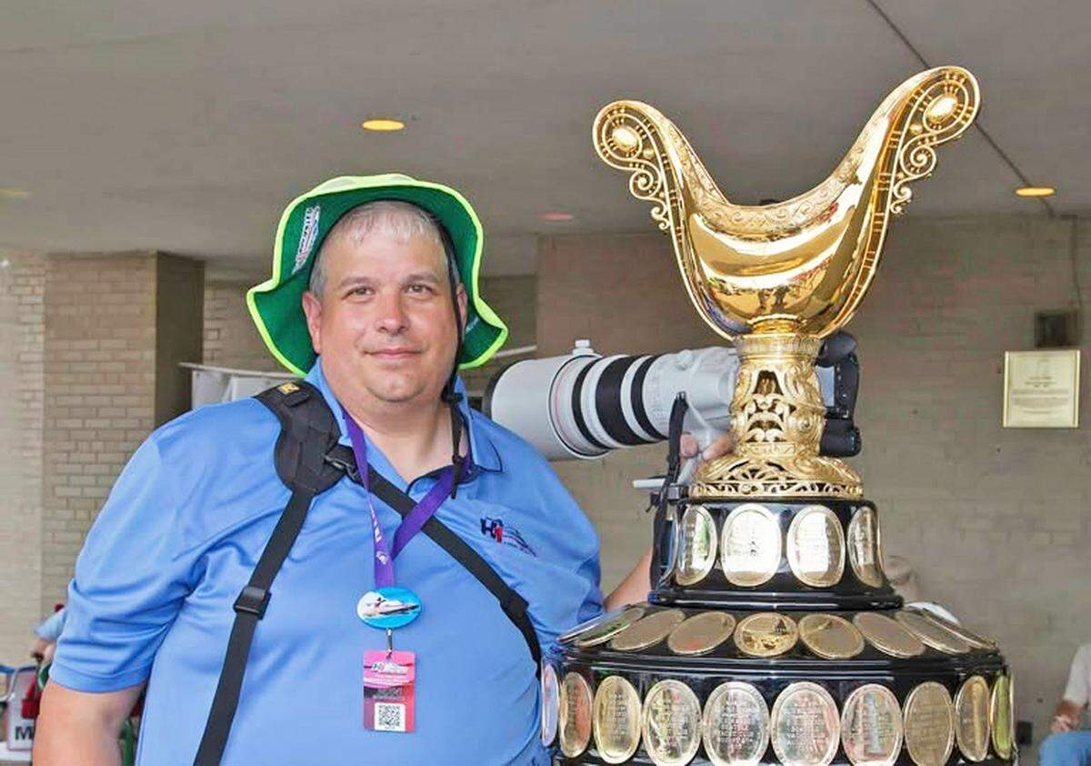 Longtime hydroplane photographer, Chris Denslow of Kennewick, died Aug. 31.