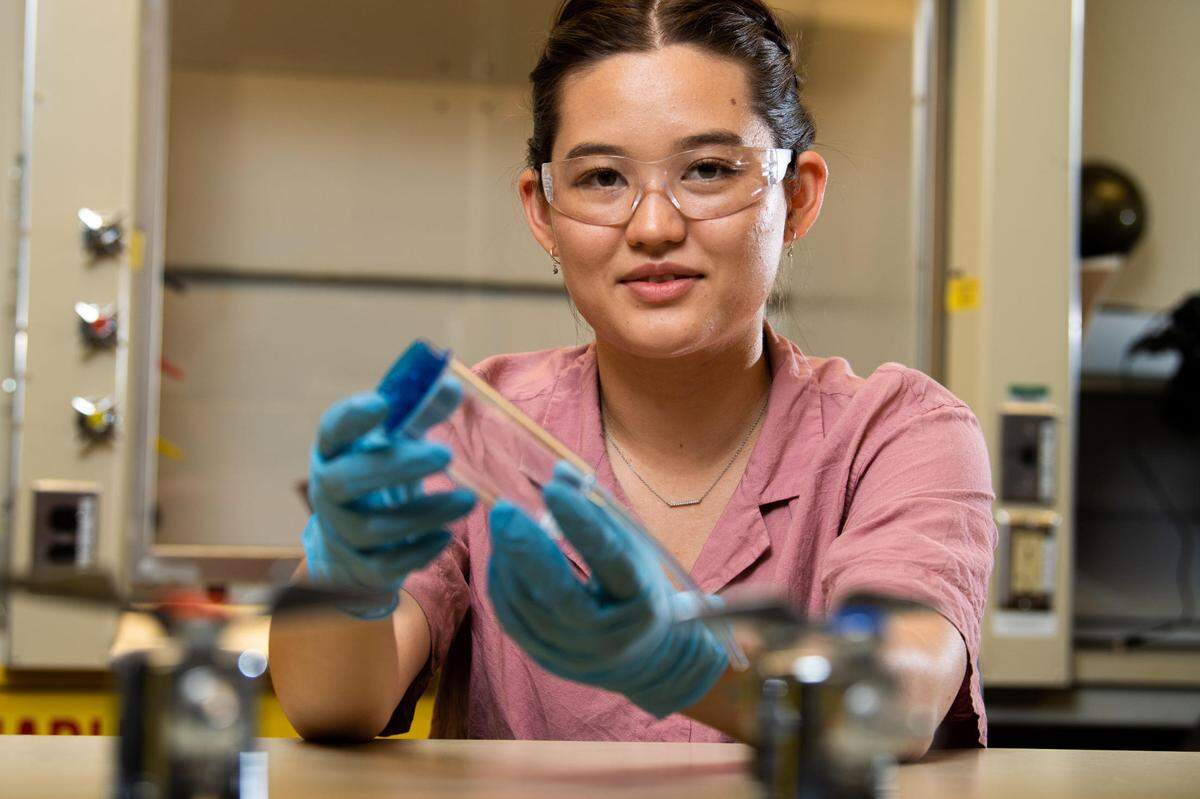 PNNL intern Ikumi Ellis is examining how sterilization methods that do not require use of radioisotopes affect the plastics used in medical devices and their packaging.