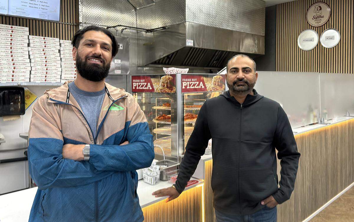 Karan Sandhu, left, and  Jatinder Singh opened Sifithu Pizza & Bar earlier this month in West Richland and are planning to open a restaurant at The Falls in Kennewick in early March.