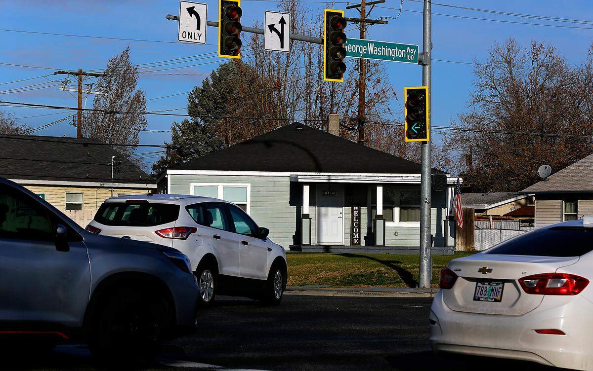 The George Washington Way intersection at Columbia Point Drive and Aaron Drive, near the WinCo-anchored shopping center, is the most congested and accident-prone in the city.