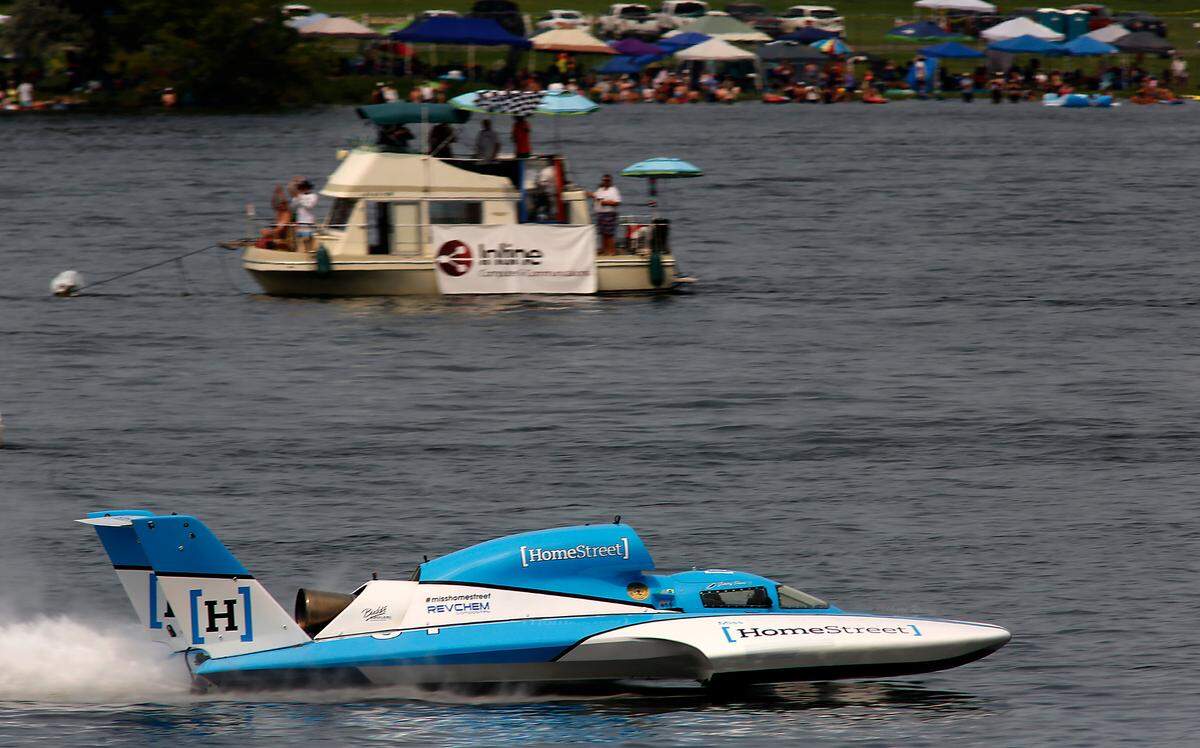 Jimmy Shane in the U-1 Miss Homestreet Bank at the Columbia Cup unlimited hydroplane race on the Columbia River in Kennewick.