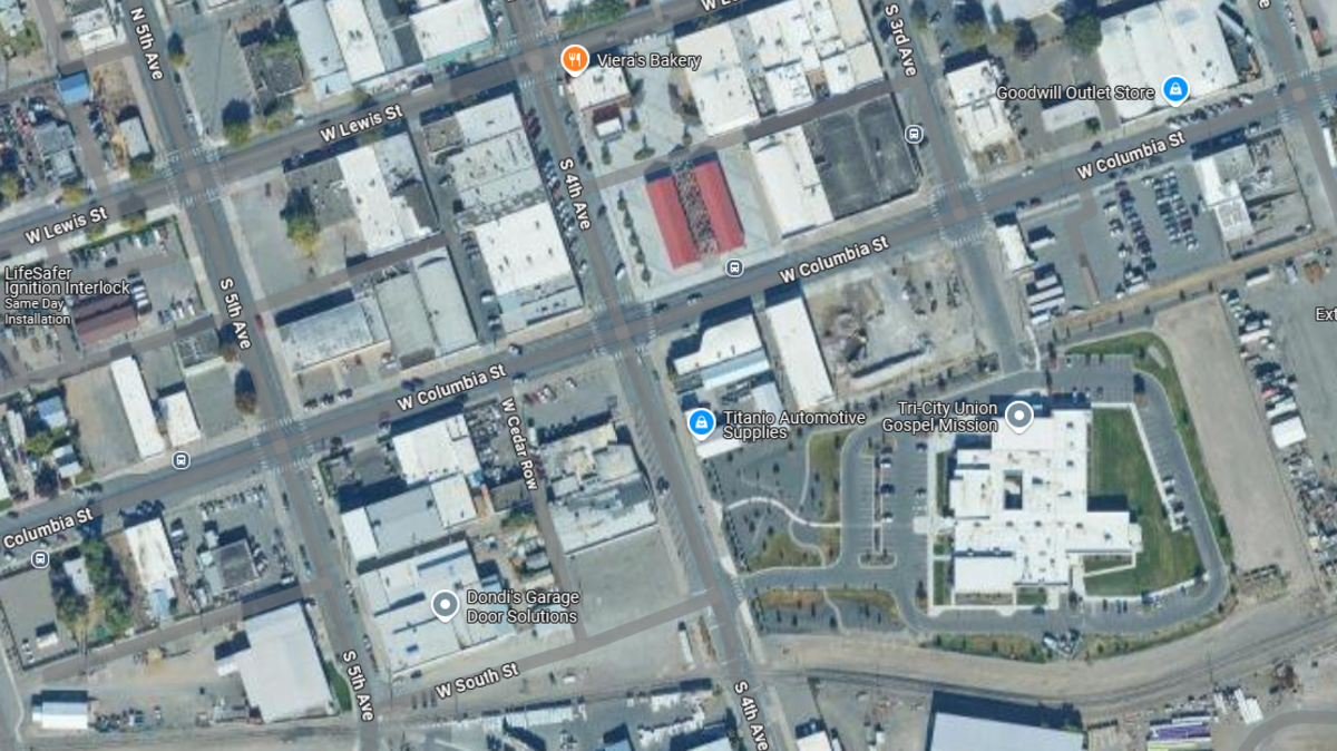 Two people were hurt in an early Sunday shooting in Pasco.