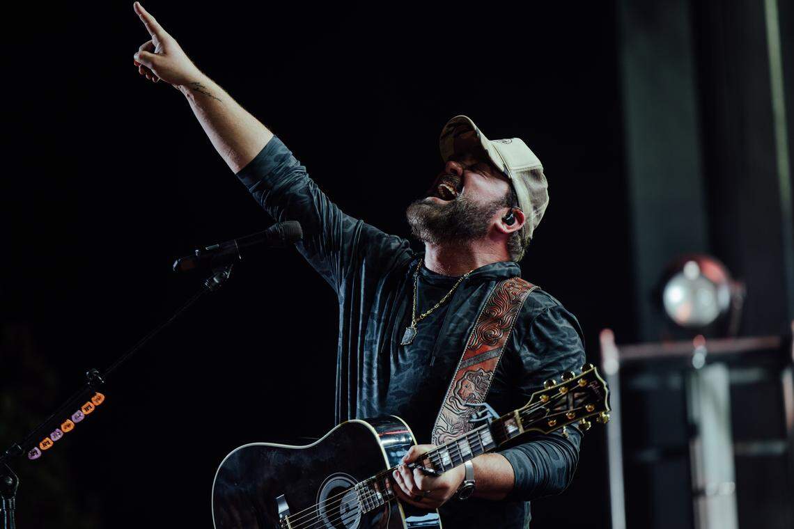 Country hitmaker Lee Brice will sing on the main stage at the Benton Franklin Fair Aug. 17, 2026.