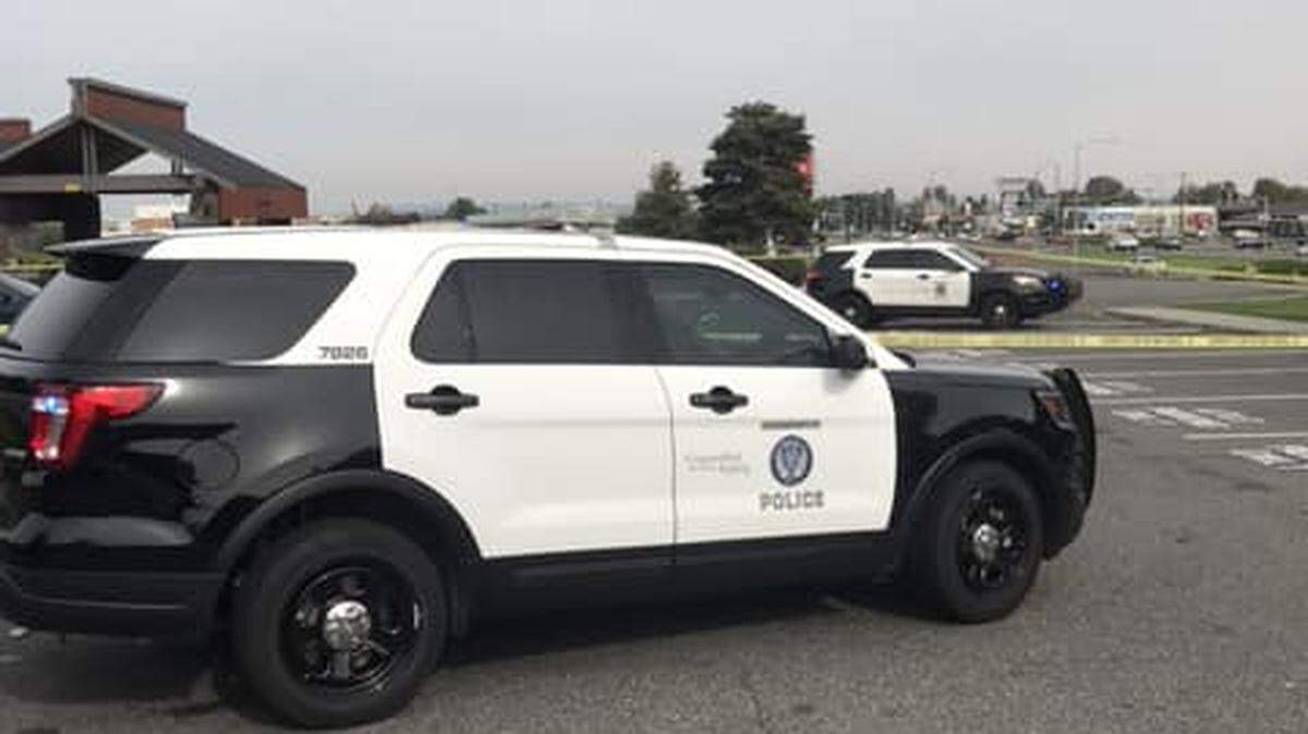Kennewick police are investigating a shooting reported in the parking lot of the Red Lion Hotel on Columbia Center Boulevard Sunday morning.