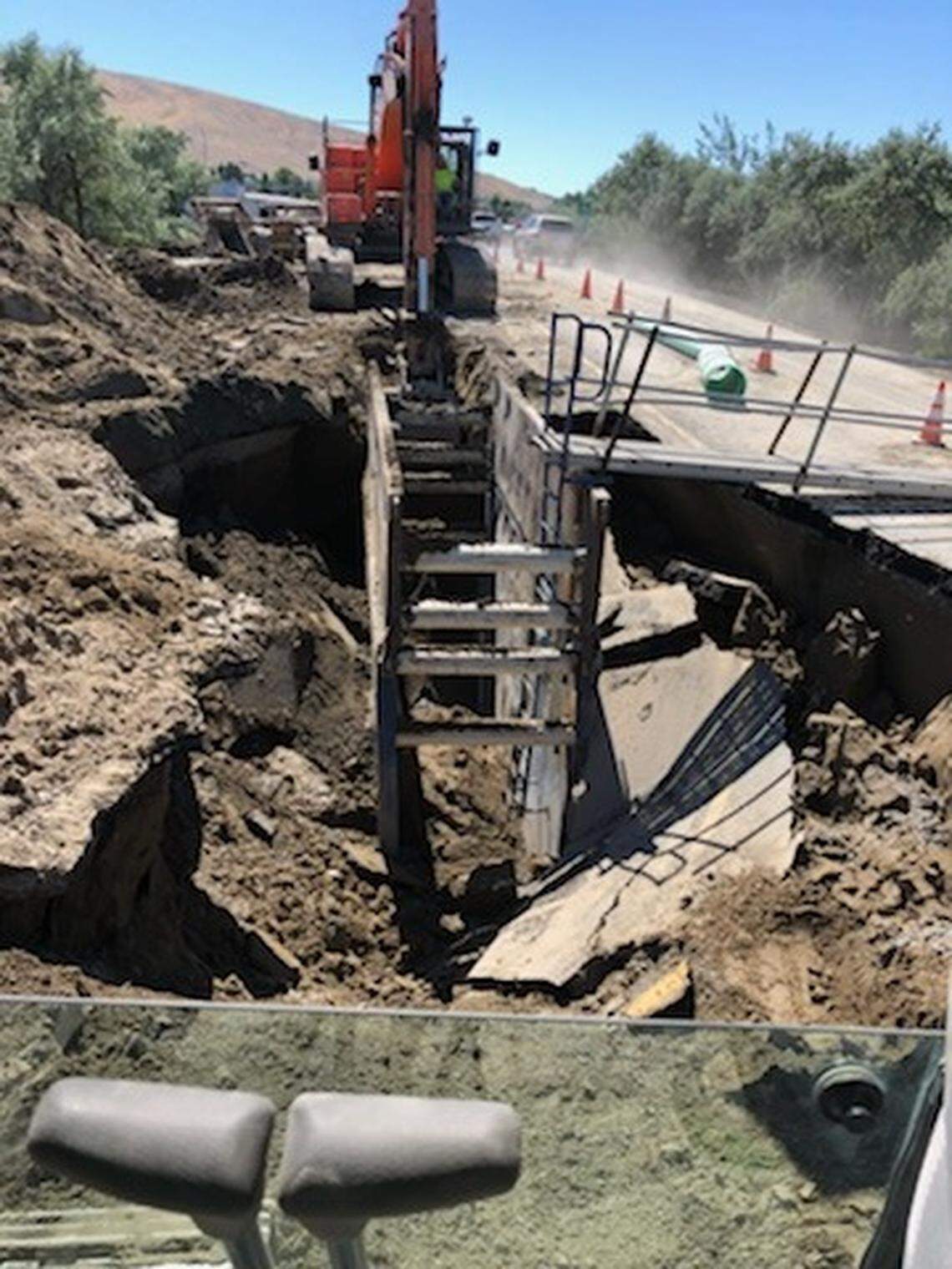 A section of Columbia Park Trail will close to daytime traffic after sewer line upgrades associated with the Queensgate Drive work led to trench collapses. The closures begin Friday morning. Local access will be preserved and the road should reopen by July 6.