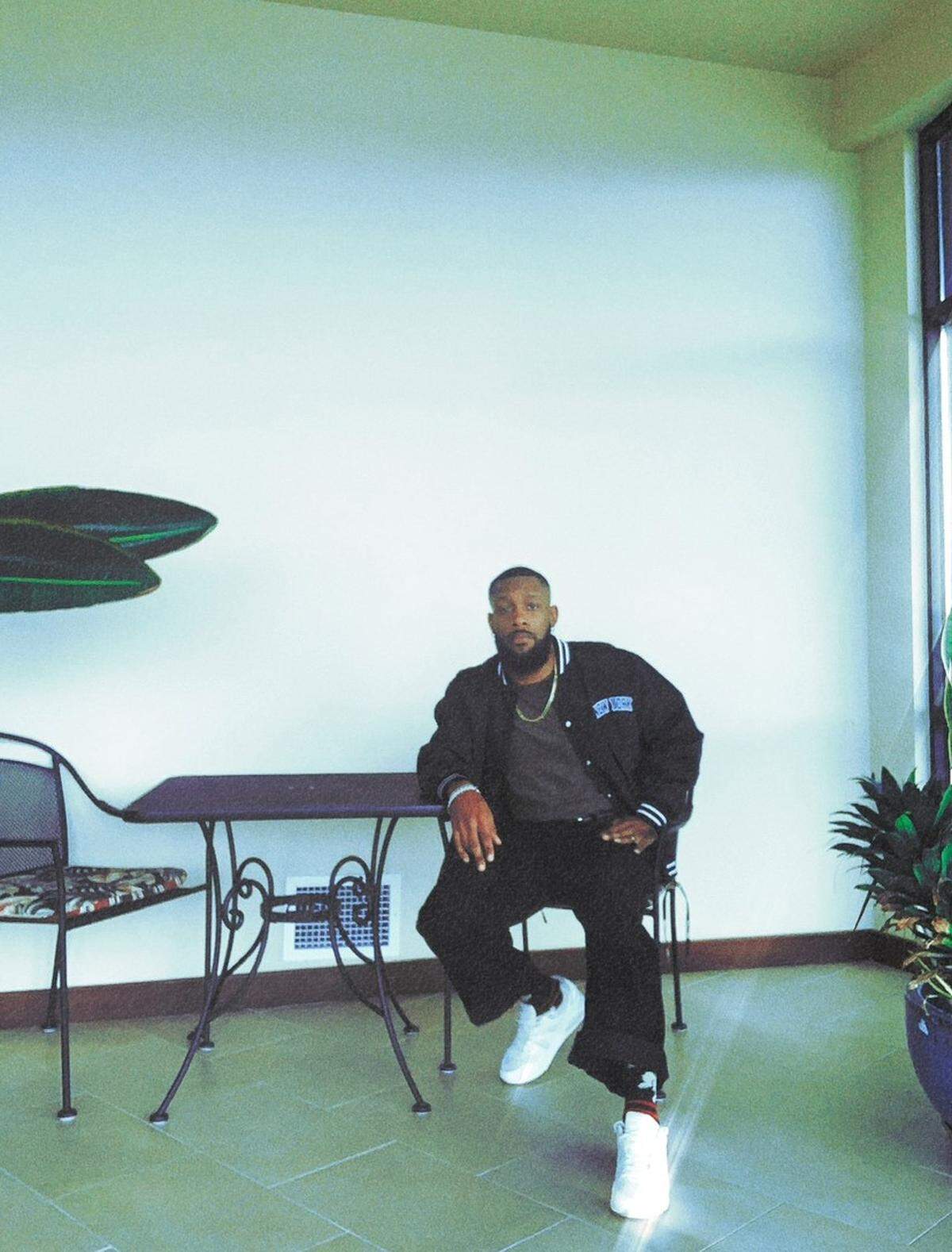 Tri-Cities artist Bryan Hearne is among a slate of former child actors featured in a new tell-all docuseries about Nickelodeon producers and show runners in the late 1990s and 2000s.