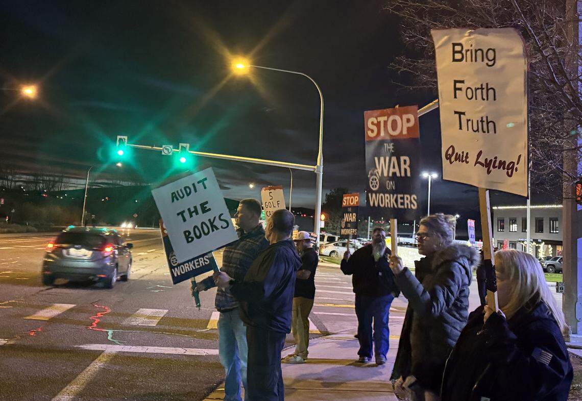 More than 100 Ben Franklin Transit employees and supporters attended a meeting to protest recent accusations of financial concerns by CEO Thomas Drozt, while the agency refuses to make a fair wage offer to its union workers.