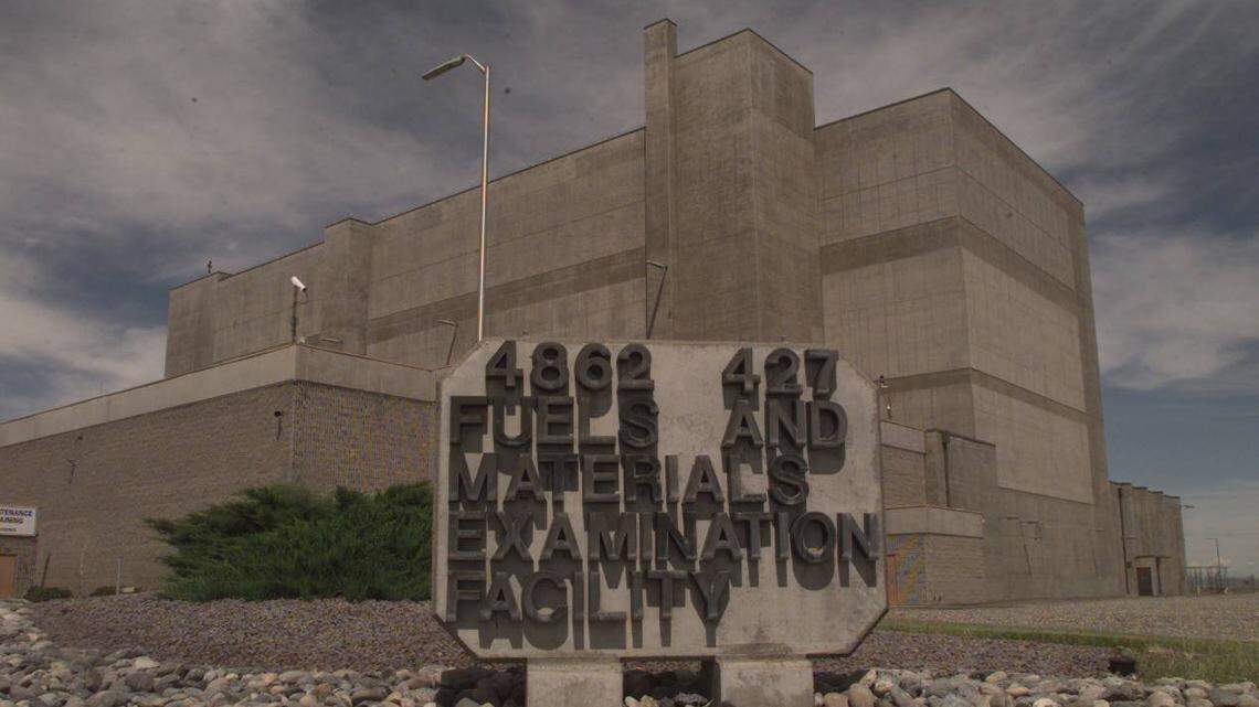 Hulking, forgotten building at WA nuclear site could get new life shaping AI