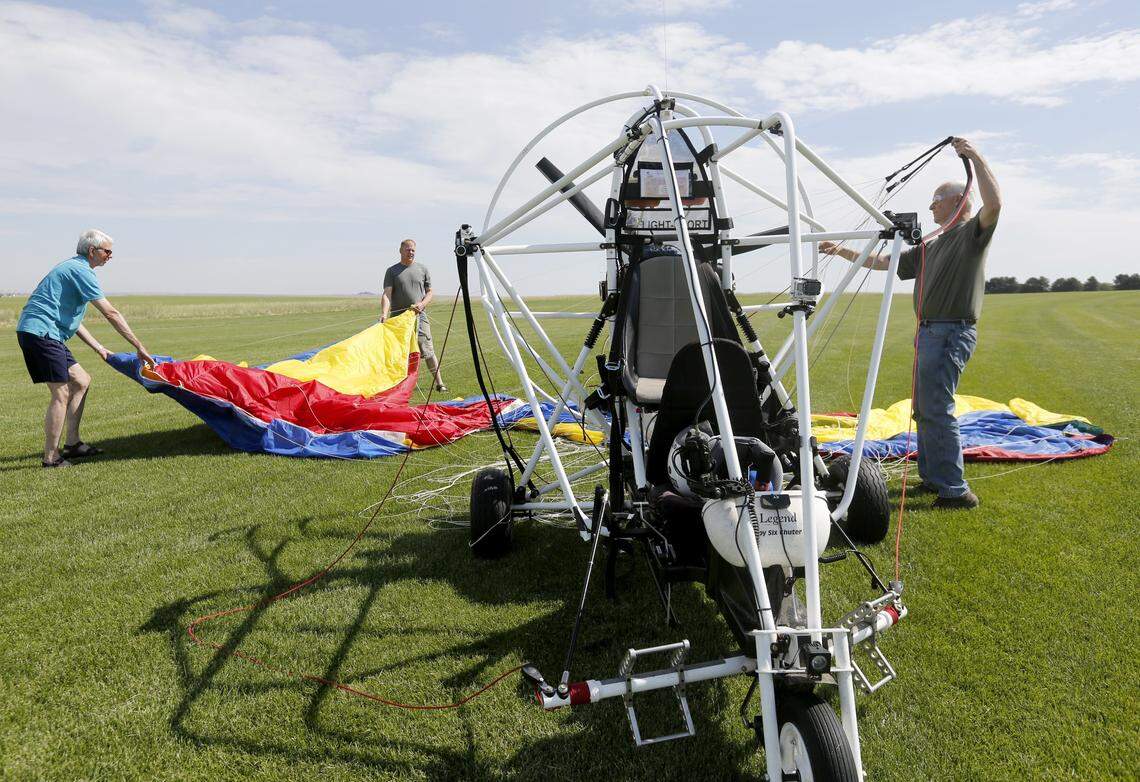Powered parachutes, with a parachute attached to a chassis with a throttle and foot pedals, can reach altitudes as high as 10,000 feet. Flying them requires a sport pilot license, and people can qualify to fly them solo in a weekend, according to Bill Nelson, of Sky Striders LLC.