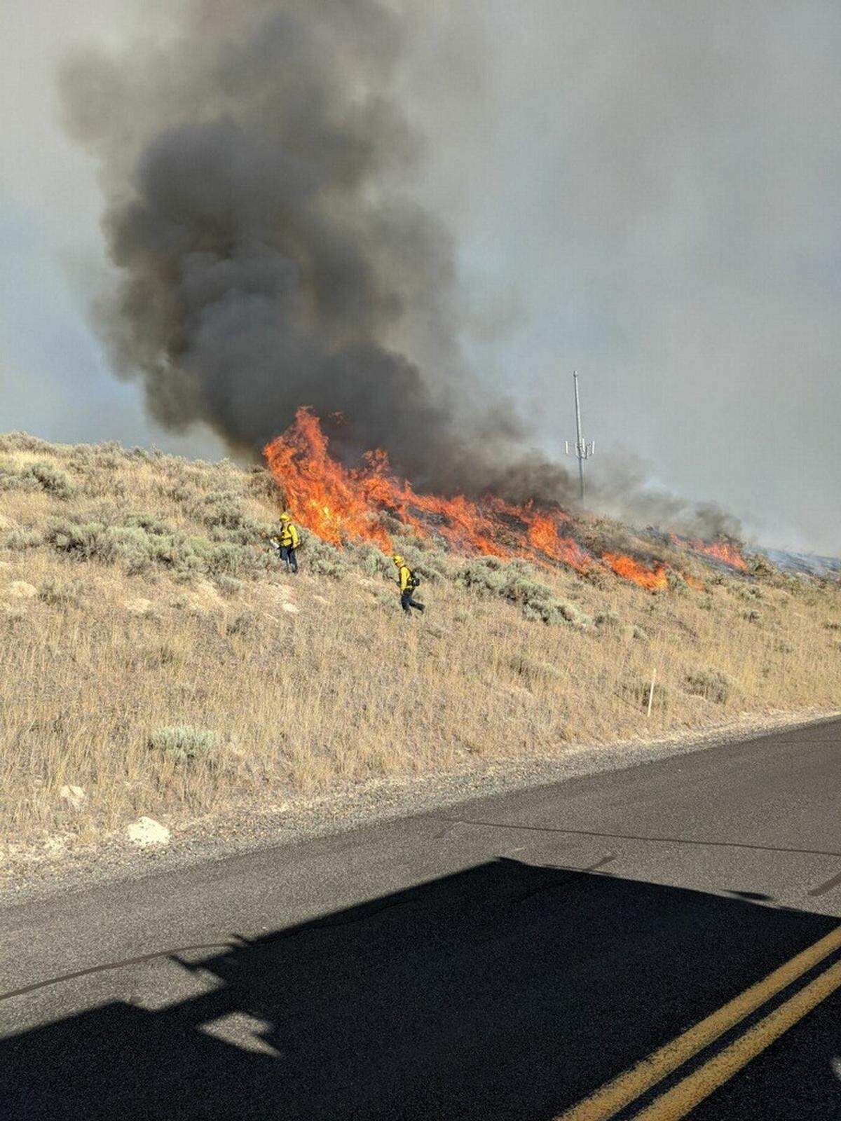The fire south of Kennewick burned about 600 acres on Sunday.