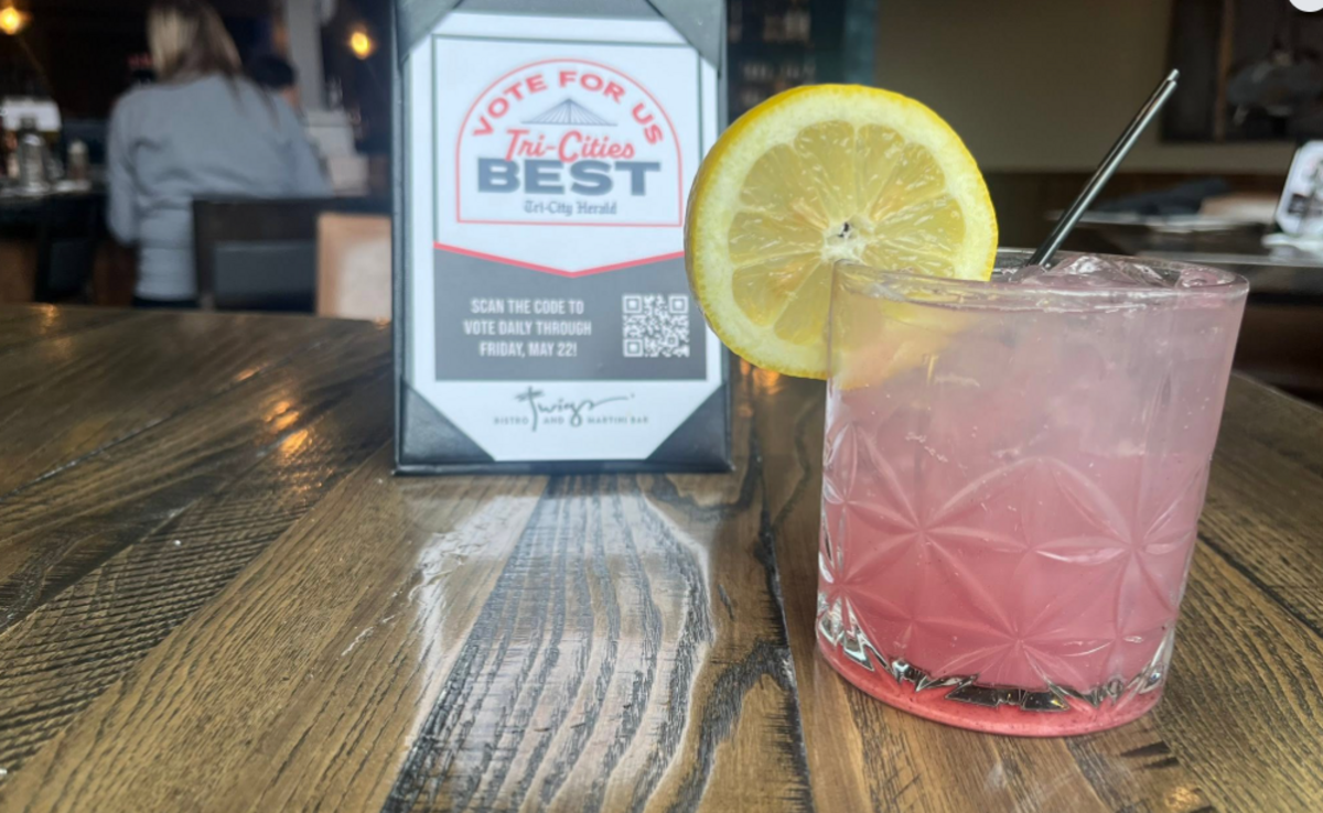 The Blueberry Collins includes Browne gin, elderflower liqueur, lemon juice, soda and blueberry puree, according to Facebook