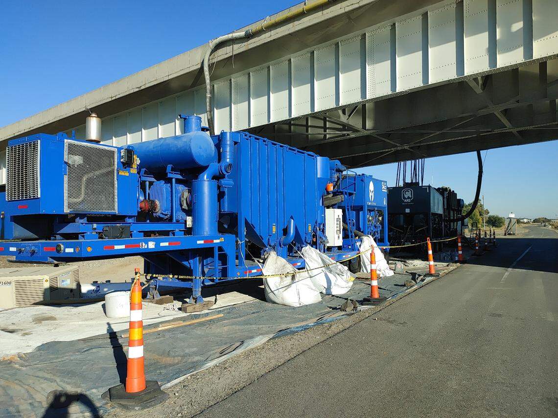 Southern Road and Bridge, the contractor working on the $33.5 million project to repaint Pioneer Memorial Bridge, aka the blue bridge, is expected to finish painting in late November and to remove containment equipment positioned under the bridge on the Pasco shoreline by mid-January.