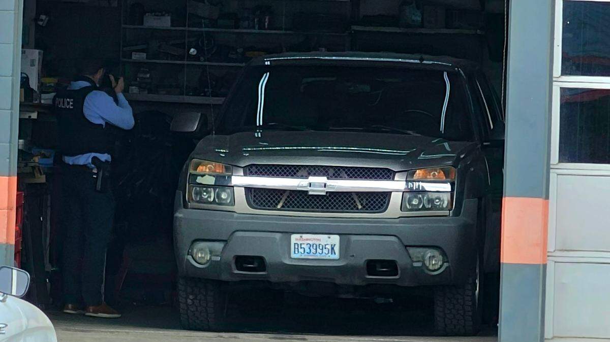 Richland police officers were at Tommy’s Garage for several hours investigating a truck hitting a person at the shop.