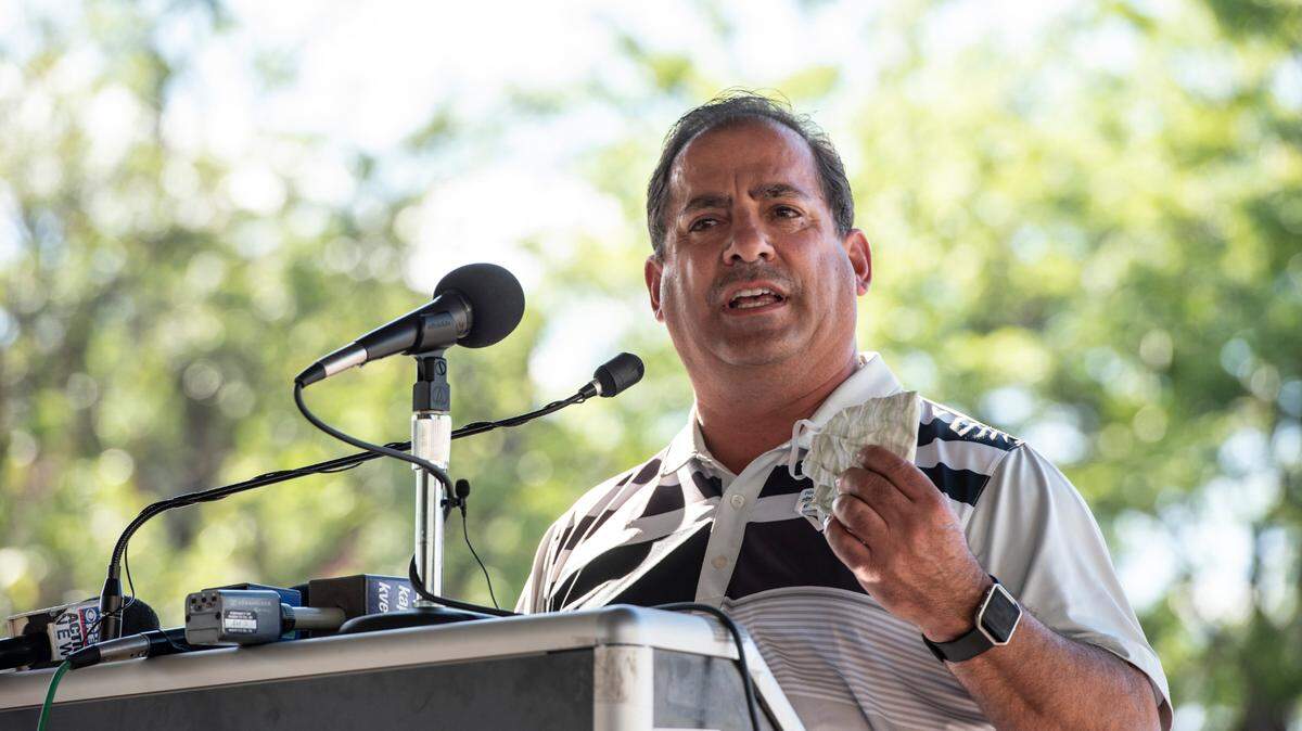 Pasco Mayor Saul Martinez is stepping down at the end of his term in December after more than 10 years on the council.