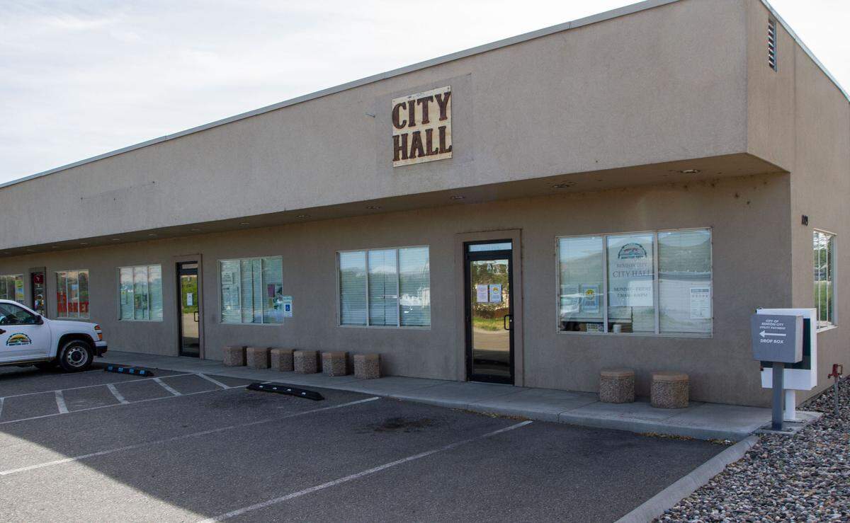 City Hall in Benton City, Wash. is located at the end of a strip mall off of Dale Avenue.