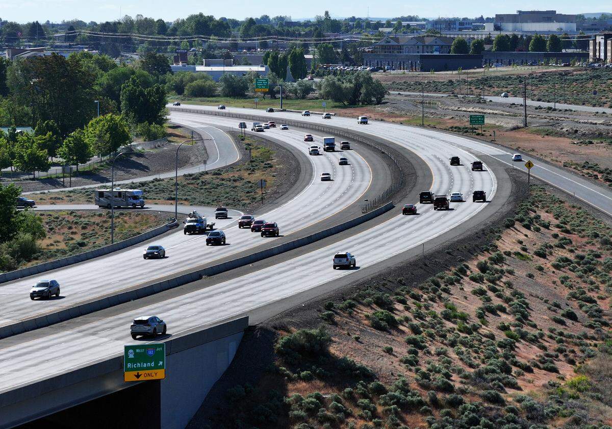 Highway 240 near Richland Wye and Columbia Center Boulevard exit in the background.