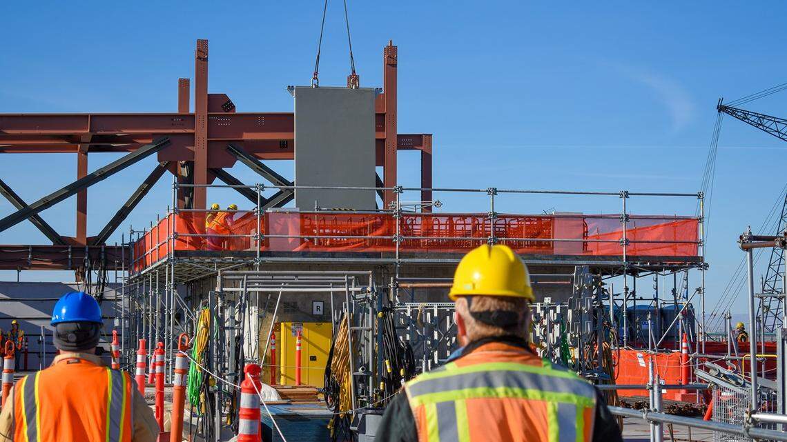 WSU students to train on newest tech, thanks to Hanford contractor big donation