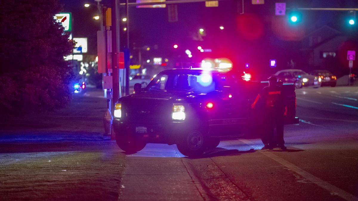 Richland police investigate a shooting at Columbia Park Apartments in May 2019.