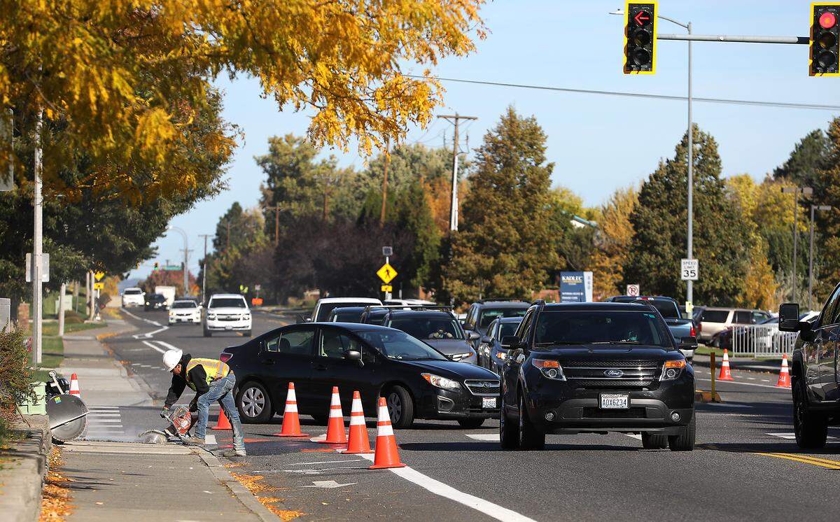 Construction has started at the intersection of Gage Boulevard and Leslie Road in South Richland to upgrade existing ADA ramps and pedestrian push buttons to enhance accessibility and safety for all users.