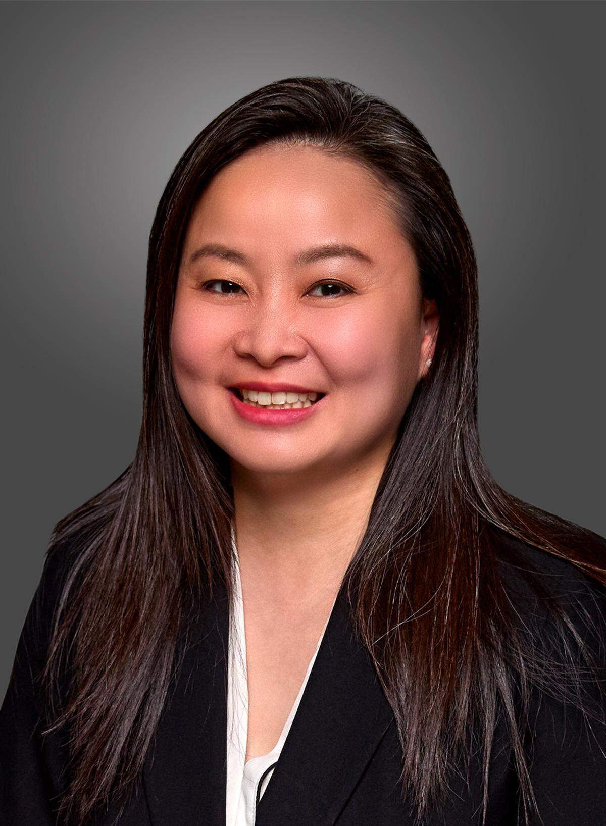 Dr. Amber Charoen
