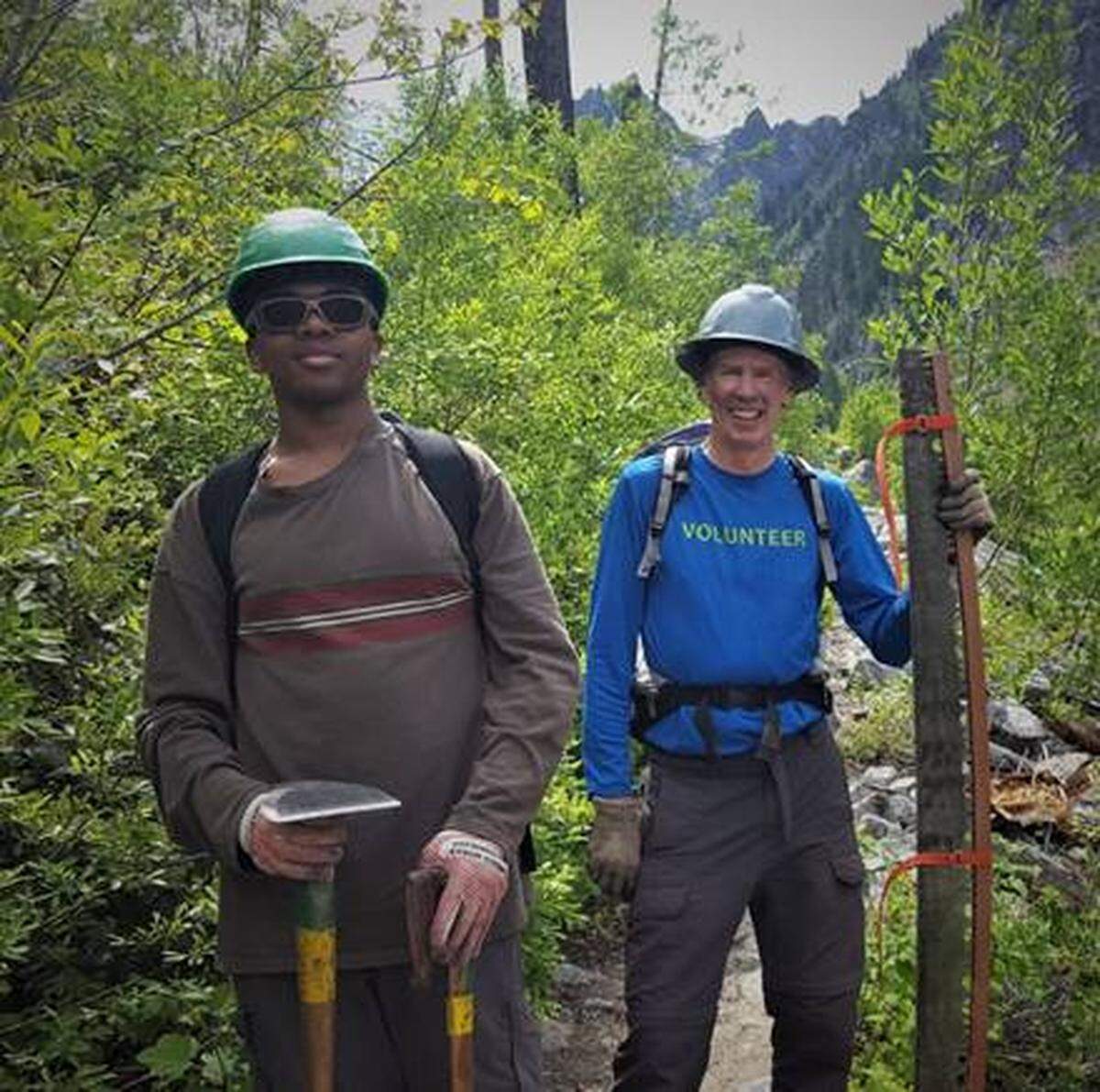 IMAC Trail maintenance workers volunteering time on the Leavenworth Ranger District.