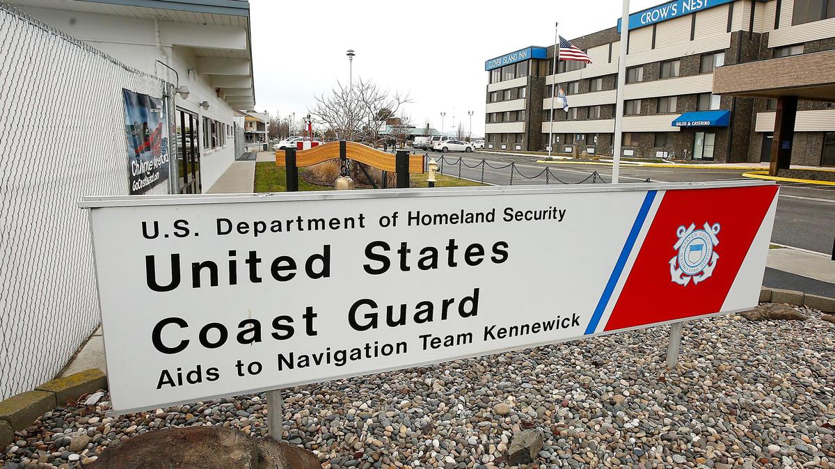 The Clover Island Inn is helping their neighbors during the federal government shutdown by offering free breakfast or lunch to members of the U.S. Coast Guard stationed across the street from the hotel and restaurant in Kennewick.