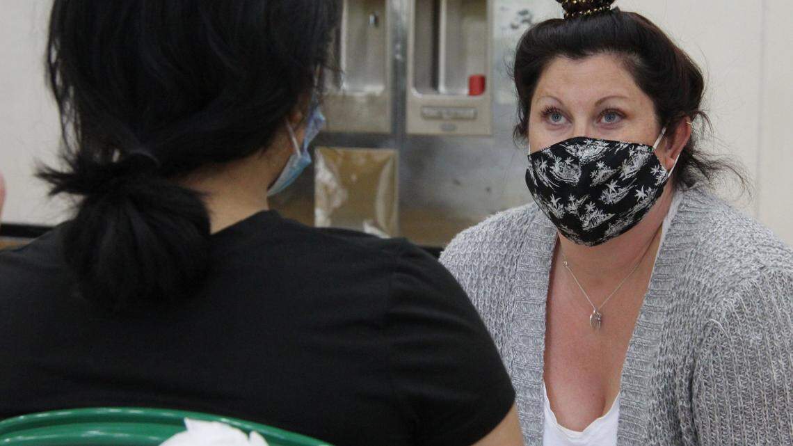 A Tri-Cities school district is one of 1st in WA to host student COVID vaccine clinics