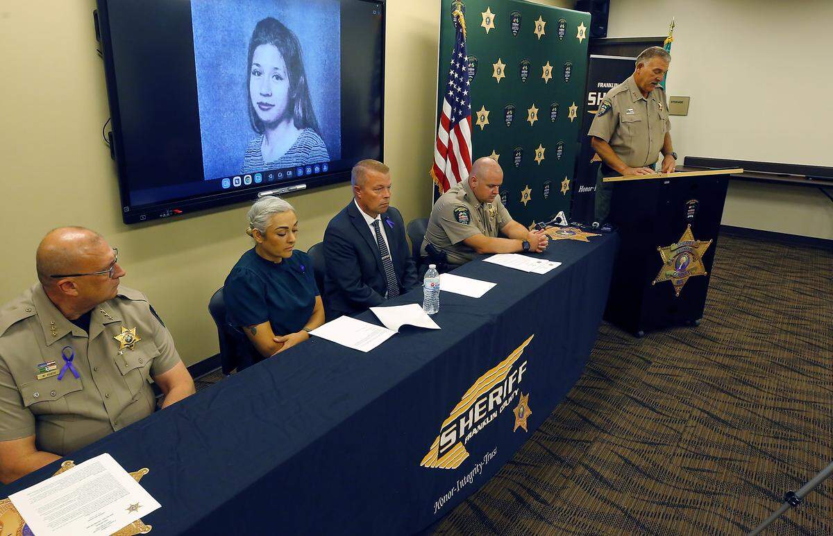 Franklin County Sheriff Jim Raymond announces the arrest of Jesse Lee Castillo, 51, in the murder case of 13-year-old Anna Pelayo during a press conference Tuesday morning in Pasco. 