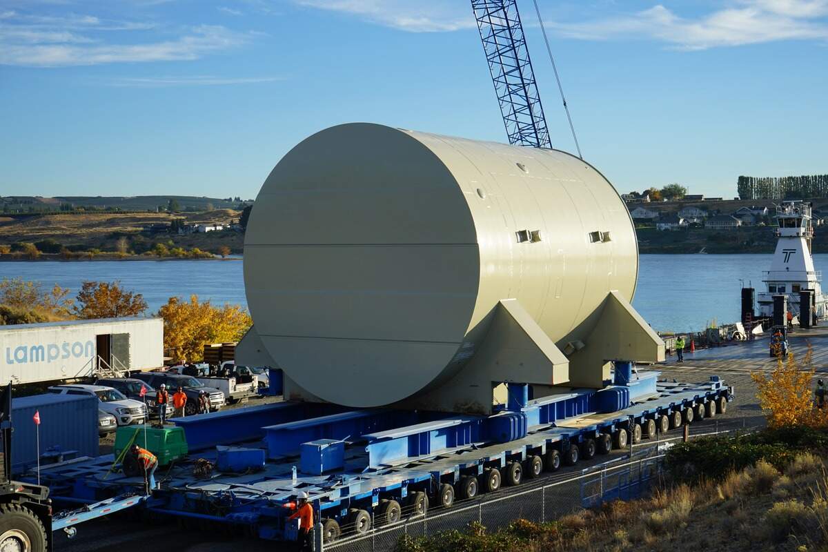 The defueled reactor of a Navy nuclear submarine arrived at the Port of Benton in Richland this month to be disposed of at the Hanford nuclear reservation site.