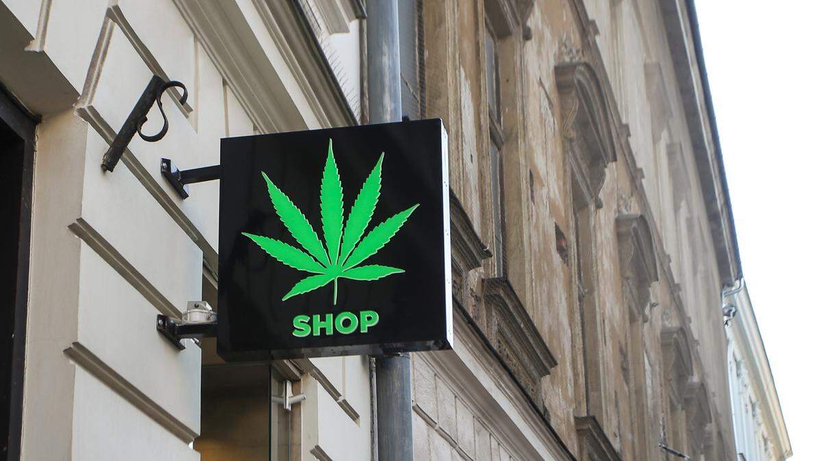 Applications from two of three potential Pasco cannabis stores show where they plan to open stores.