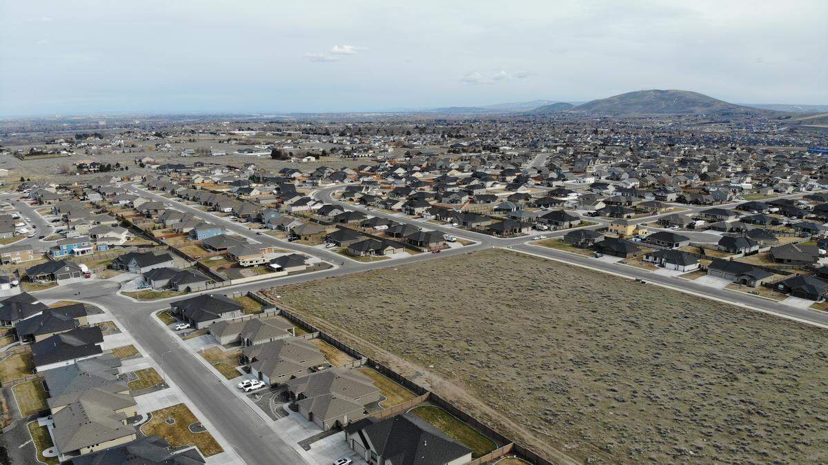West Richland grew 26 percent in eight years. This photo shows new homes near Keene Road and Belmont Boulevard.