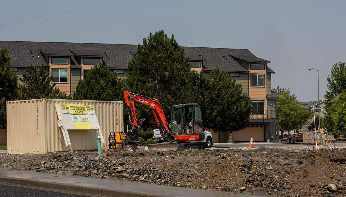 14 new 3-bedroom townhomes are being built in Dellacort at Columbia Point Drive in Richland.