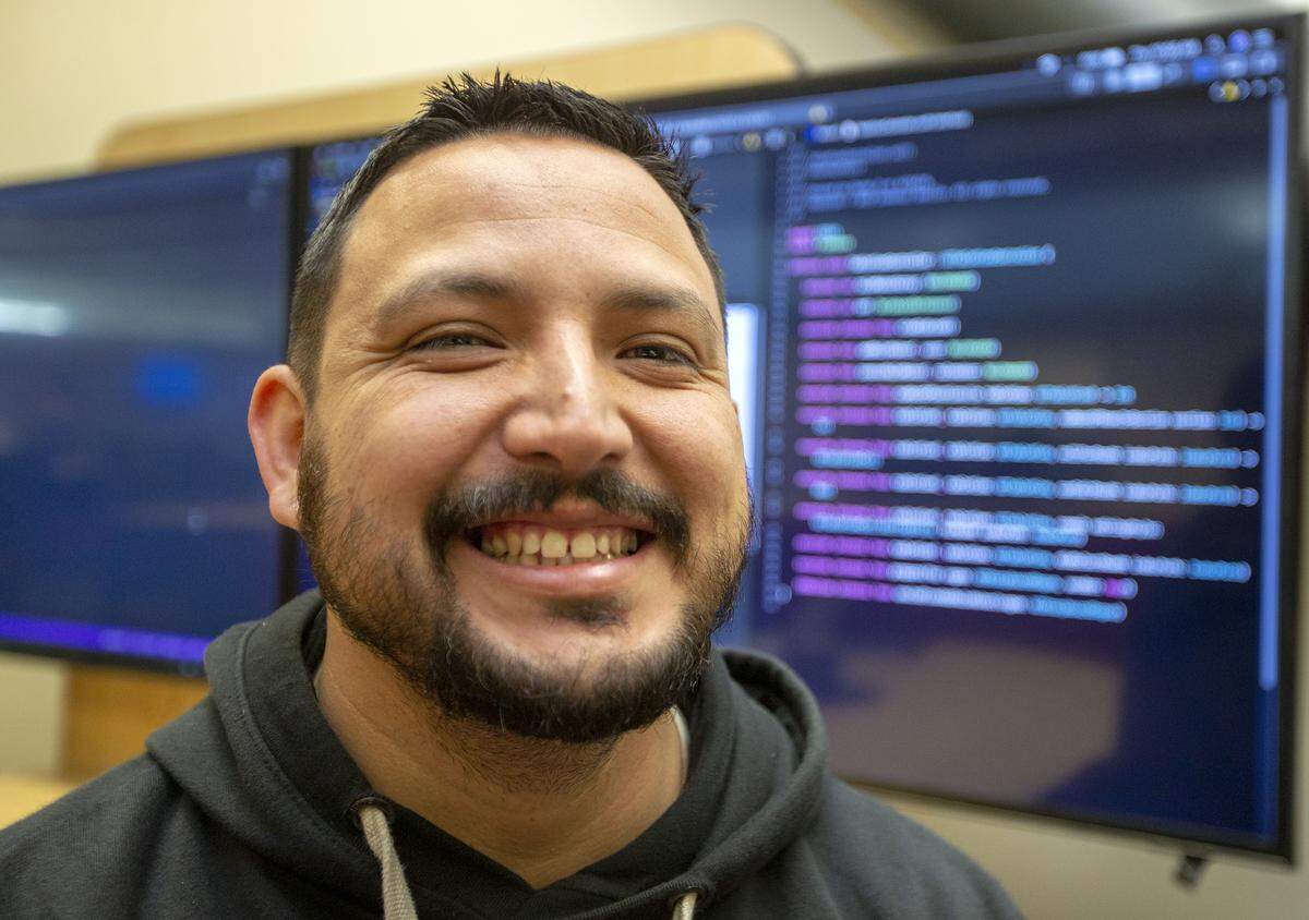 Manny Bonilla is very active in clubs at WSU Tri-Cities. He is currently the president of Cougs Who Code.