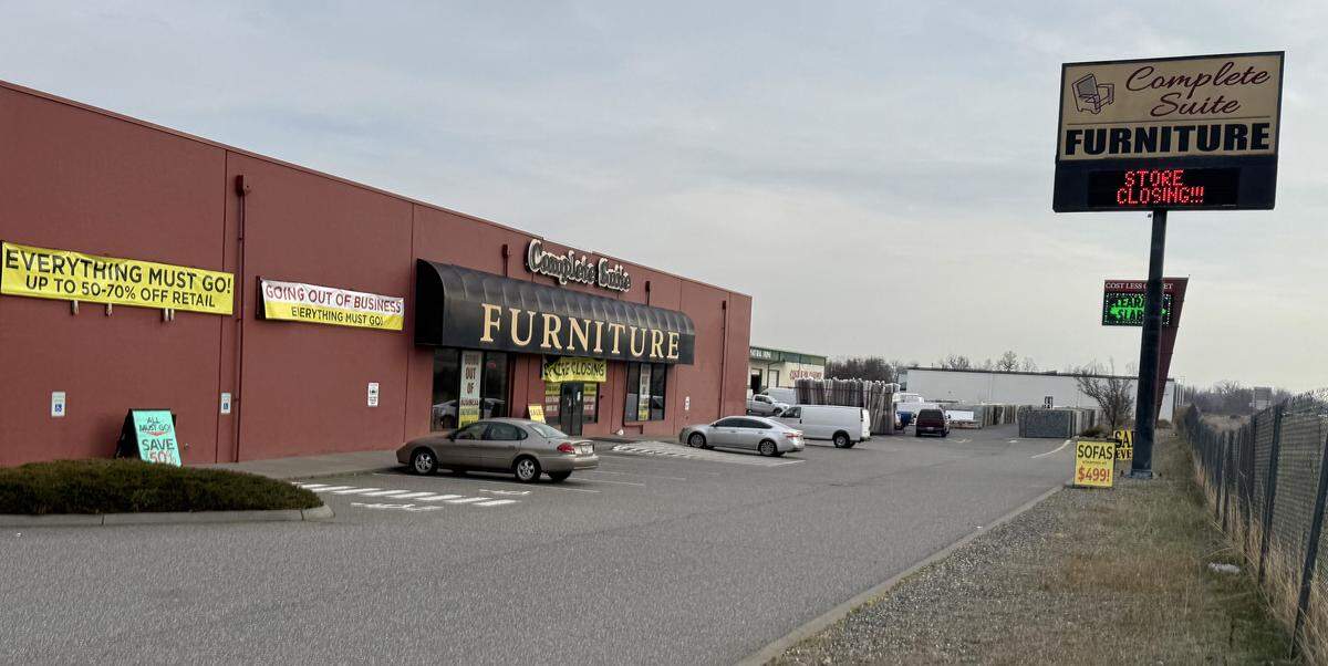 Regional furniture chain Complete Suite Furniture is closing its Tri-Cities store, 1911 Fowler St., Richland near Columbia Center Boulevard.  
