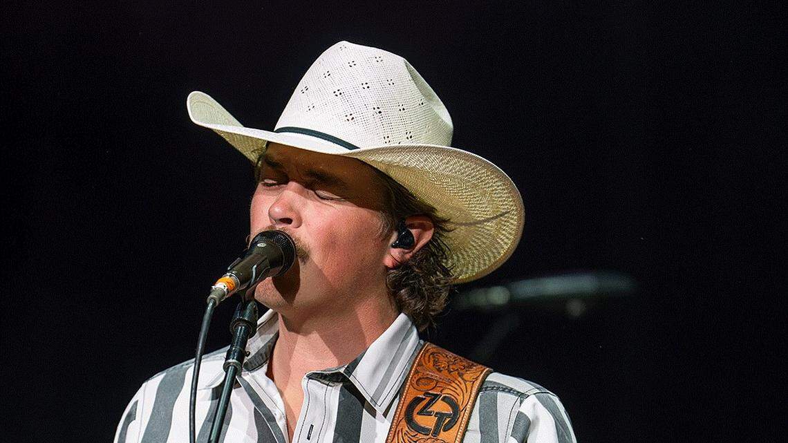 Country star with local roots nominated for 3 Grammys. See him in concert soon