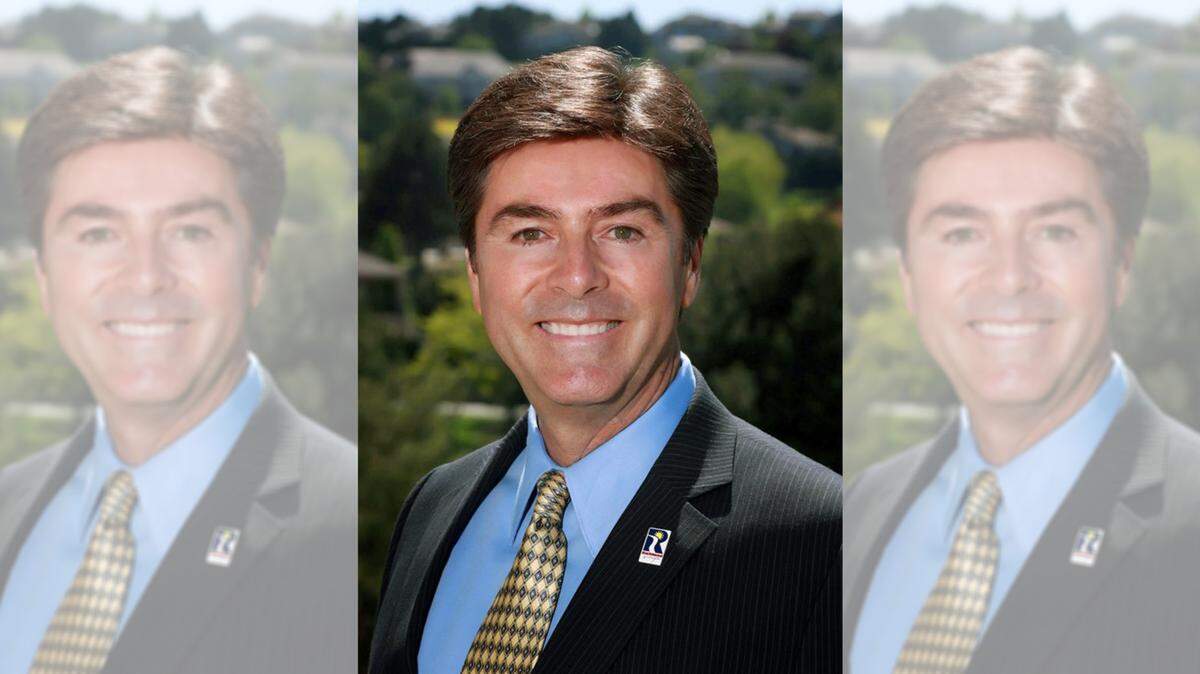 Richland Mayor Michael Alvarez says he’s taking a second run for a county commission seat.