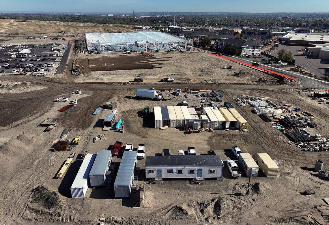 Construction crews are moving quickly to erect the supporting steel structure at the site of the Tri-Cities’ second Costco Wholesale store.