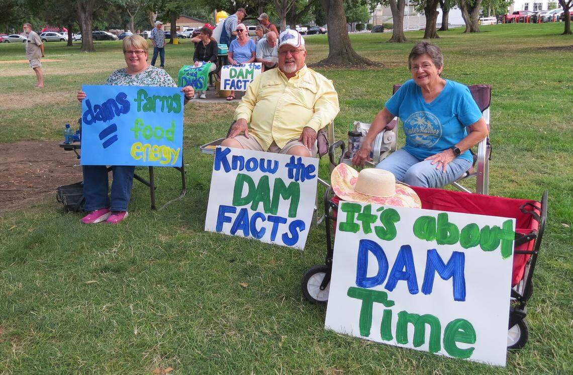 Well over 100 people rallied Monday night at Howard Amon Park in Richland in opposition to breaching the four lower Snake River dams in Eastern Washington.