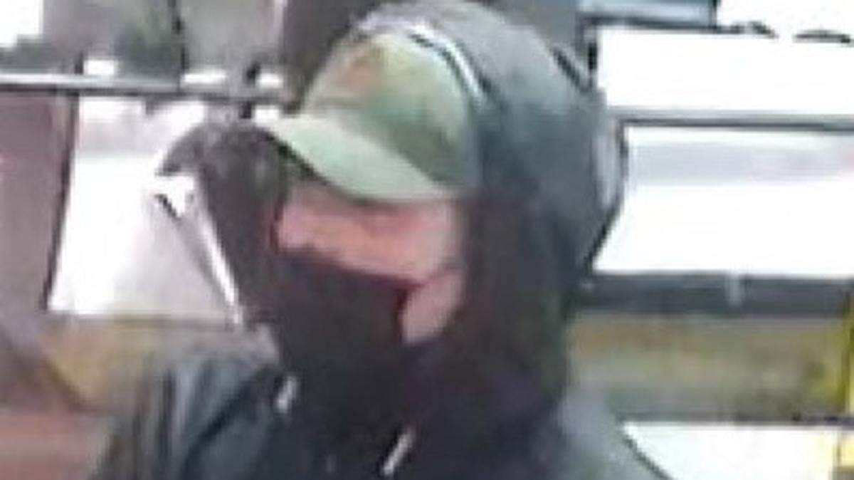 Kennewick police are asking for help identifying this man who robbed a Kennewick convenience store last month.