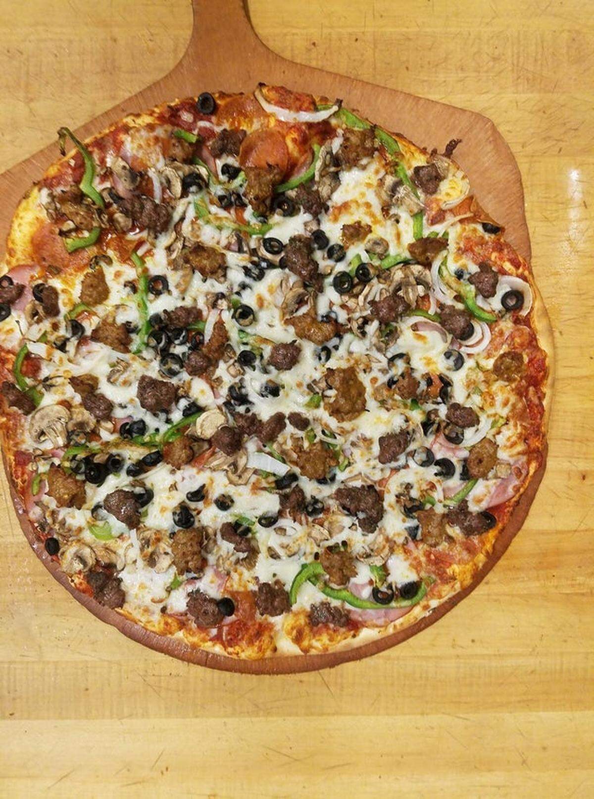 Rocco’s Pizza on Burden Boulevard in Pasco is opening a second location in Kennewick.