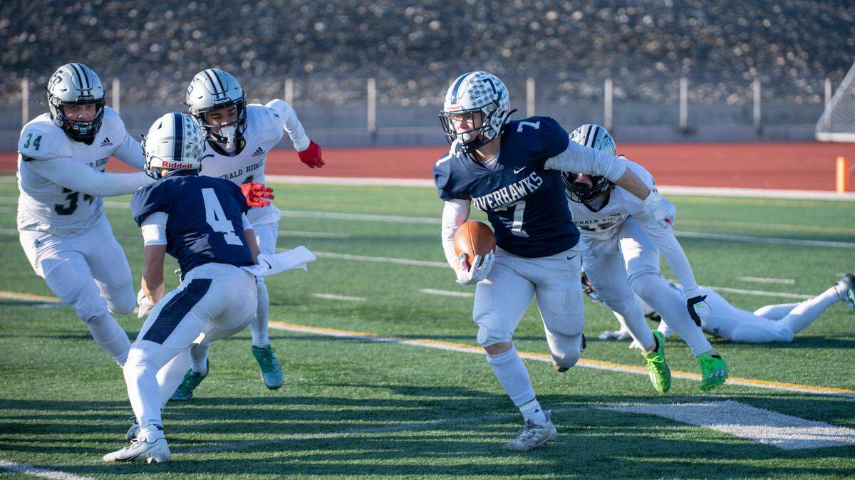 Chiawana fell in the quarterfinals against Emerald Ridge on Saturday.