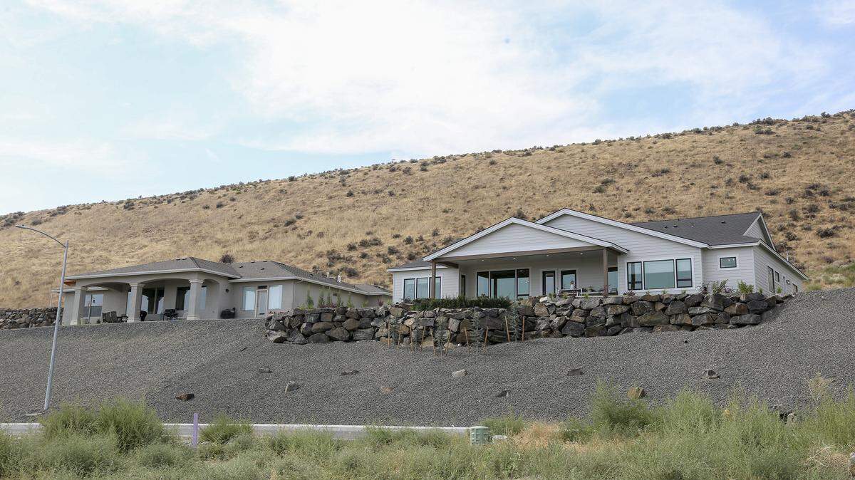 After the destructive Bofer Canyon Fire in south Kennewick, homeowners who live at the edge of the Tri-Cities, especially on hillsides, are being encouraged to do more to keep green zones around homes, garages and other buildings.