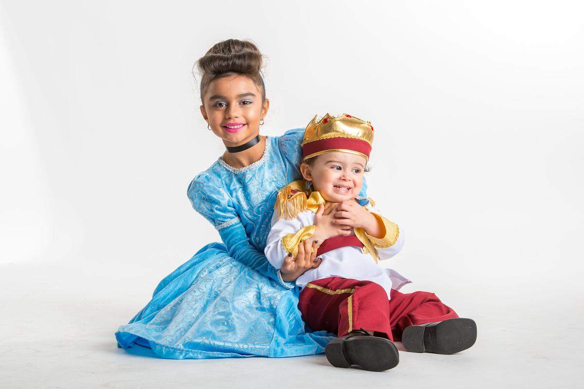 Richland photographer Scott Butner, aka the Halloween Picture Fairy, takes free portraits of costumed children at the Richland PUblic Library through 5:30 p.m. Above, an image from 2024.